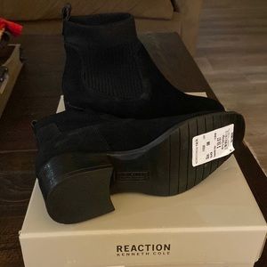 Womens REACTION KENNETH COLE SLIP ON STRETCH BOOTIE